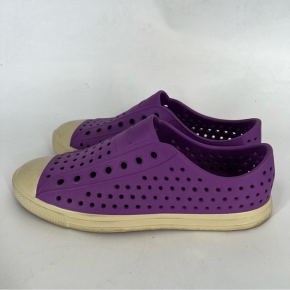 NATIVE women’s size 9Jefferson Water Shoes Slip-Ons purple - Picture 3 of 6